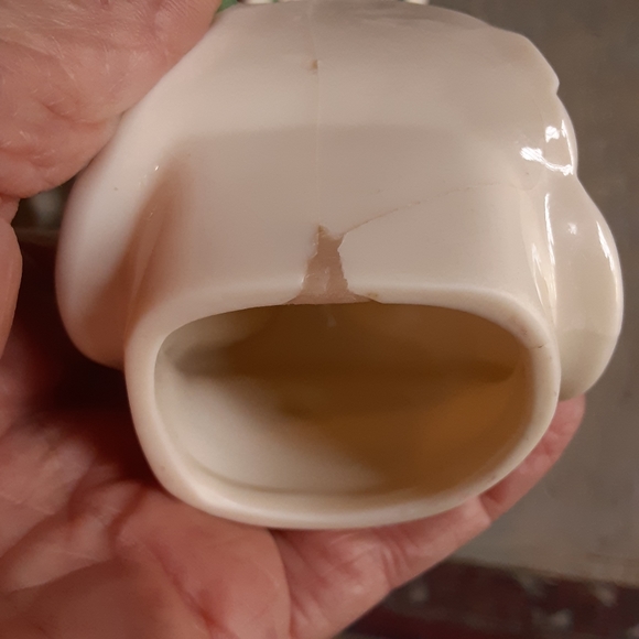 LENOX, SANTA'S HOLIDAY TOY SHOP, Tea Pot - Picture 9 of 9